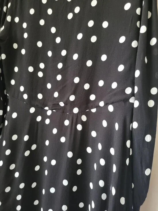 On 34th Dress B/W Polka Dots Sz 12 wrap front whimsigoth Romantic Gothic Indie - Picture 11 of 16